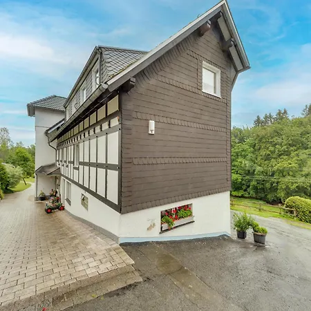 Charmantes Feriendomizil In *